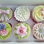 Cupcake Decorating Workshops Birmingham - Floral Cupcakes