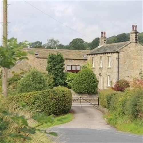 Emmerdale Village Tours - Yorkshire | Prices From £35.00